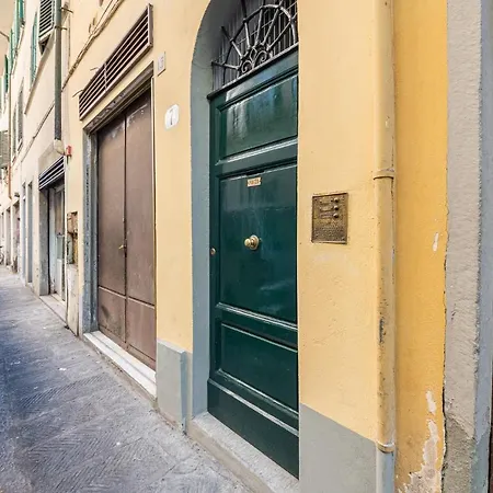 Sant'ambrogio Colorful Apartment